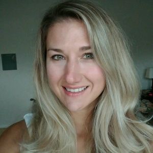 Meet your Posher, Alicia